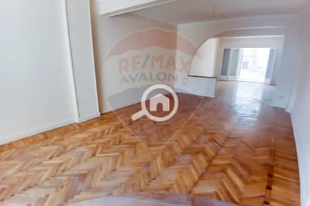 4 Bedroom Flat for Sale in Laurent, Alexandria - 1. jpg