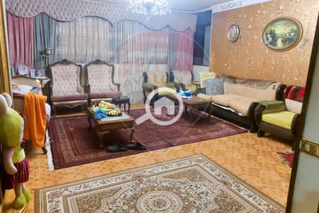 شقة 4 غرف نوم للبيع في سموحة، الإسكندرية - 1. jpg