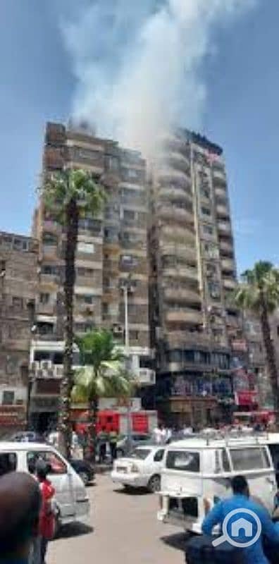 Restaurant & Cafe for Rent in Giza District, Giza - محل للايجار في ارقي موقع في الجيزه بجوار الجامعات يصلح مطعم وكافيه