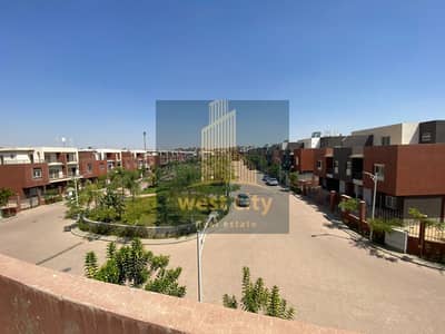 تاون هاوس 4 غرف نوم للايجار في الشيخ زايد، الجيزة - 2a7c2182-bafa-4d00-addc-f01f89723c61. jpg