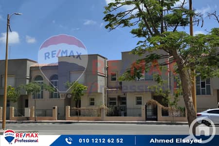 6 Bedroom Twin House for Sale in Agami, Alexandria - 01. jpg