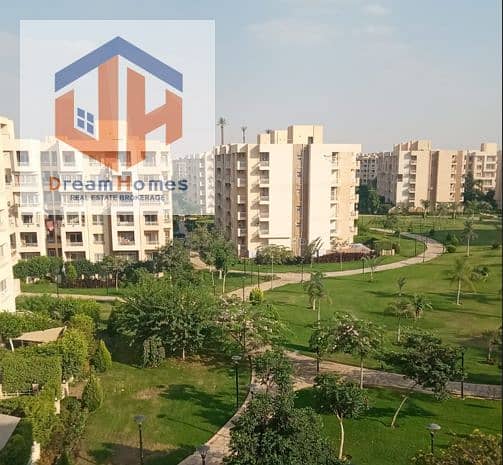 للبيع كاش شقة مساحة 200م في مدينتي بفيو وايد جاردن ودور4 متكرر