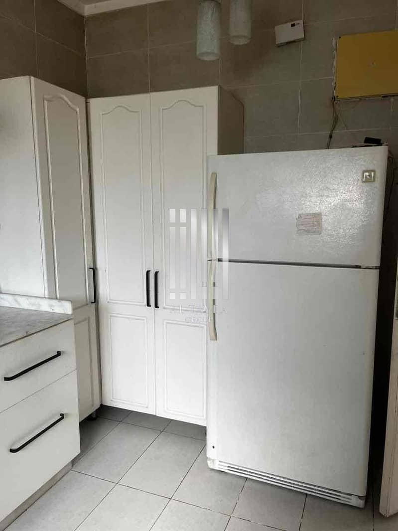 5 5dea810e-b849-4bf9-8610-12a2fe26ac2f. jpg