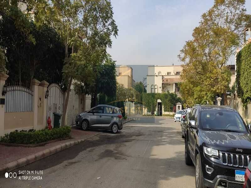 8 ebca5822-84a0-4ca1-b9ac-33467c6d8c48. jpg