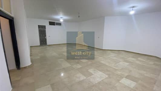 فیلا 4 غرف نوم للايجار في 6 أكتوبر، الجيزة - IMG-20250917-WA0069. jpg