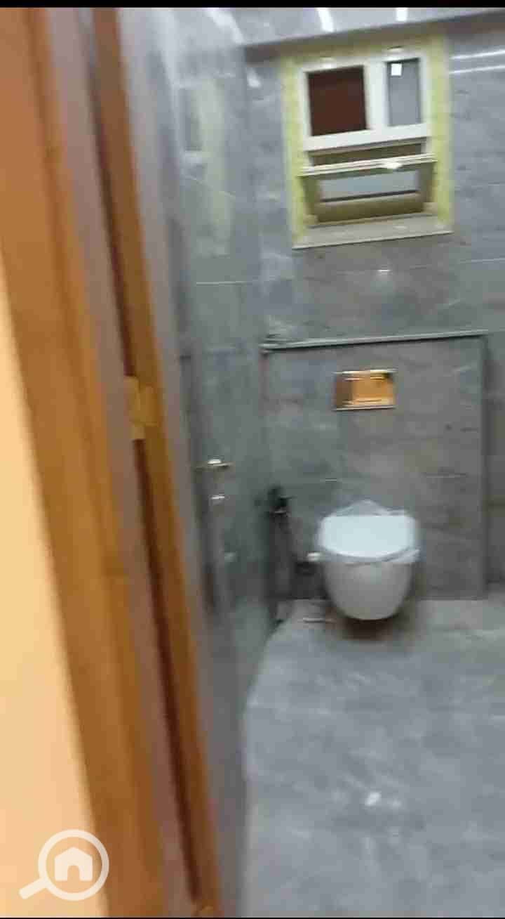 2 1000334893. jpg