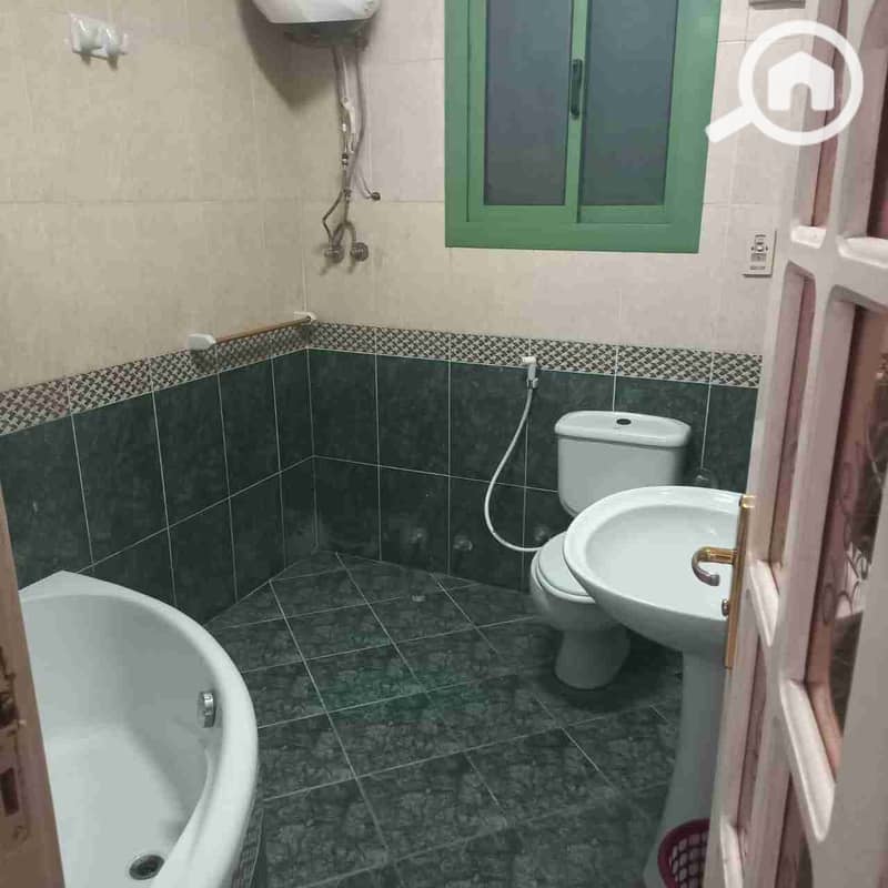 14 1000076808. jpg