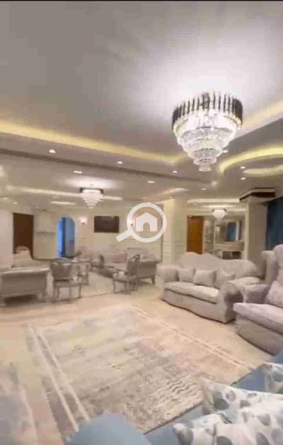 فلیٹ 4 غرف نوم للايجار في المهندسين، الجيزة - ٢٠٢٥٠٩٠٩_١٩٥٦٣٣. jpg
