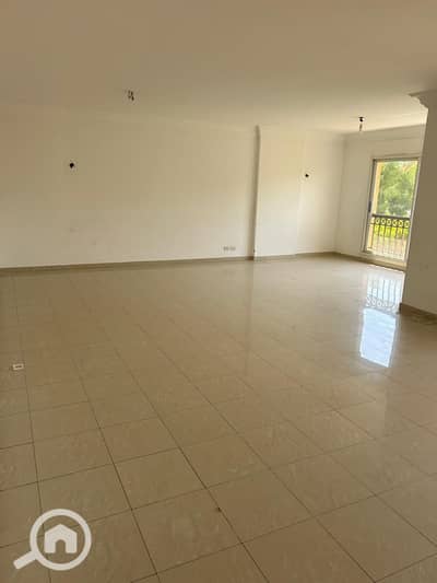 3 Bedroom Flat for Sale in Madinaty, Cairo - 99e86438-b8d2-463f-8068-dcb890457871. jpg