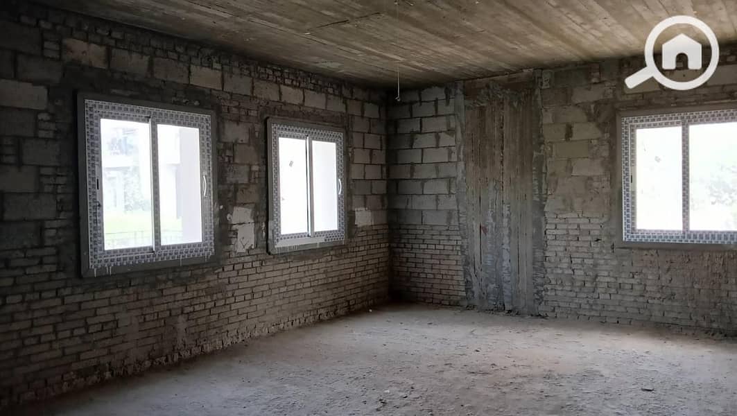 8 ea0b586a-a379-4125-a35c-9259fc2de99c. jpeg