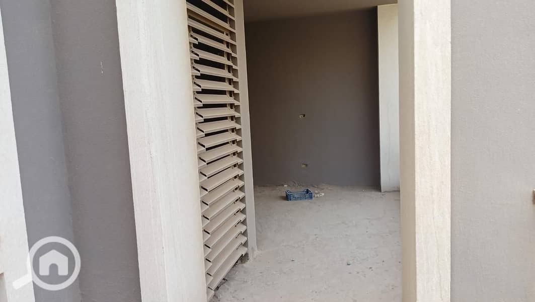 12 f18893be-68cb-4e65-860a-e6bab50e22bb. jpeg