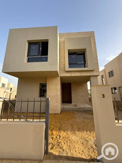 فیلا 4 غرف نوم للبيع في 6 أكتوبر، الجيزة - WhatsApp Image 2025-09-17 at 5.25. 35 PM. jpeg