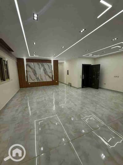 شقة 3 غرف نوم للايجار في 6 أكتوبر، الجيزة - IMG-20250917-WA0046. jpg