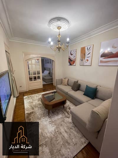 شقة 2 غرفة نوم للايجار في الزمالك، القاهرة - IMG-20250918-WA0115. jpg