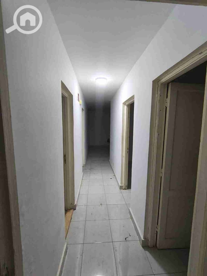8 1000476211. jpg