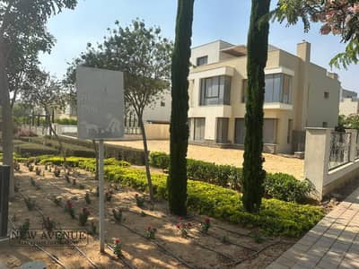 6 Bedroom Villa for Sale in New Cairo, Cairo - WhatsApp Image 2025-09-17 at 10.54. 40 PM (1). jpeg