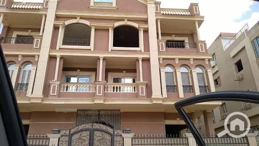 3 Bedroom Flat for Sale in New Cairo, Cairo - Apartment for sale in Al-Qarnfal Villas, New Cairo, 230m, near Al-Rehab