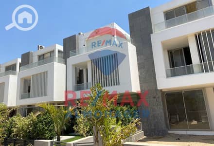 3 Bedroom Apartment for Sale in 6th of October, Giza - 5a4e1b91-480a-4056-ab7b-3af487e10d62. jpg