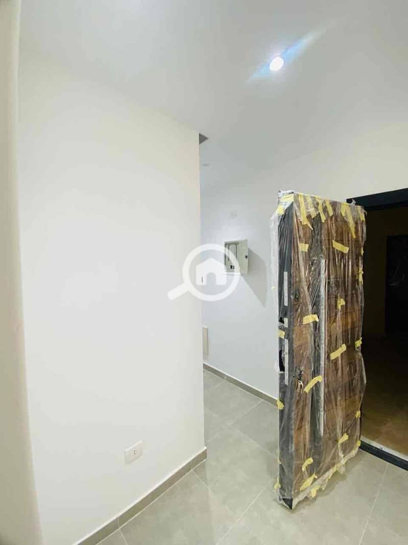 9 a4eacaee-d5dd-481a-8e8b-1744dca26a5d. jpg