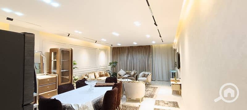 شقة مفروشة للايجار 200 م علي شارع فيصل الرئيسي Apartment for rent