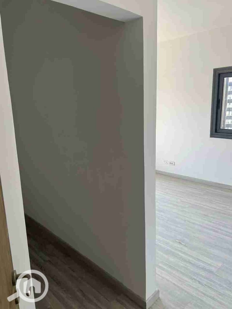 7 1000478475. jpg