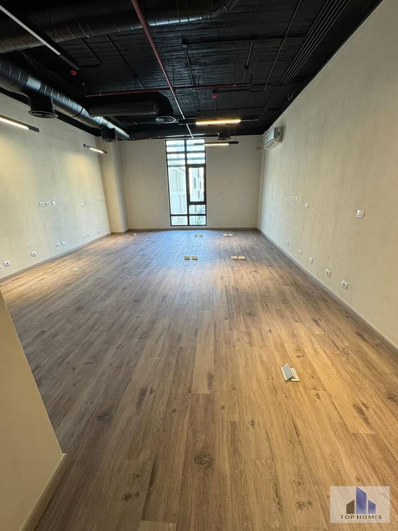 5 WhatsApp Image 2025-09-17 at 3.14. 15 PM (2). jpeg