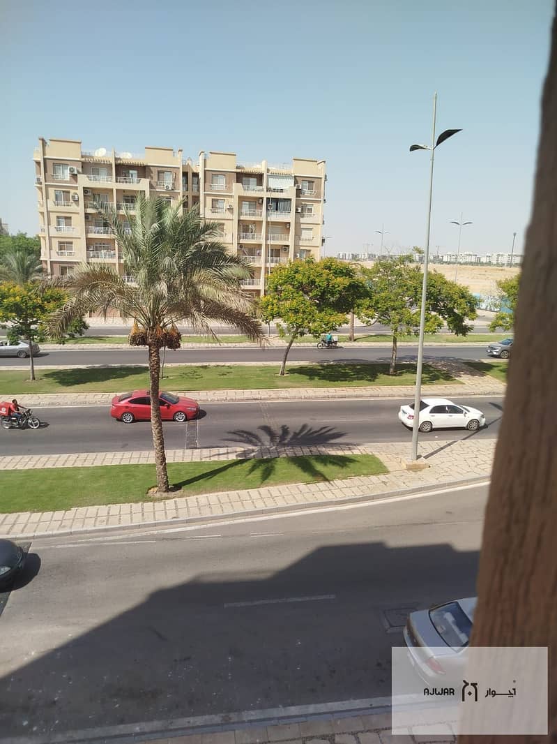 10 صورة واتساب بتاريخ 1447-03-26 في 22.18. 21_40a10006. jpg