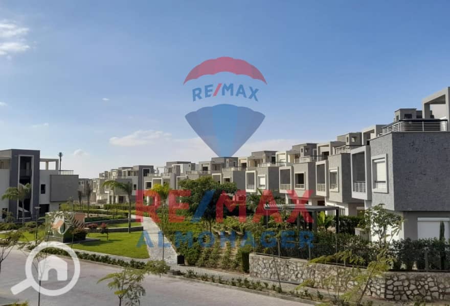 7 d9e921f9-0def-4daf-bc98-12d79e069122. jpeg