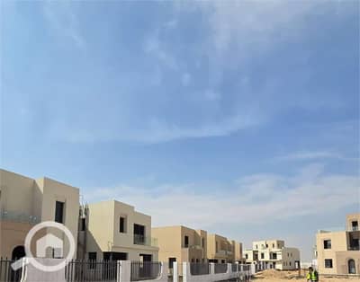 تاون هاوس 4 غرف نوم للبيع في الشيخ زايد، الجيزة - IMG-20250220-WA0466. jpg