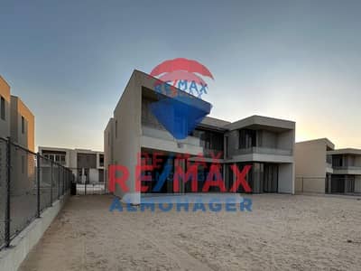 6 Bedroom Villa for Sale in 6th of October, Giza - a front. jpeg