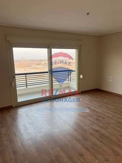 4 Bedroom Apartment for Sale in 6th of October, Giza - IMG-20250824-WA0190. jpg