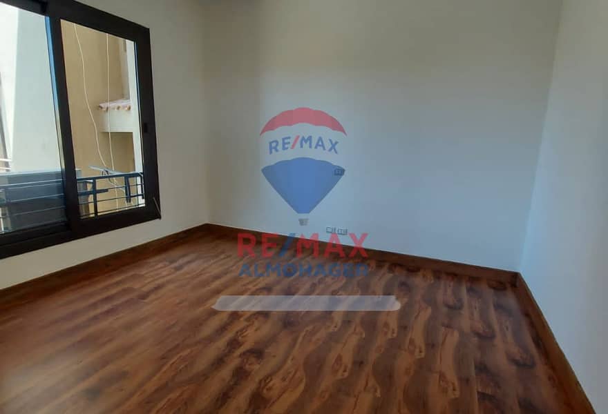 6 456959d6-0e3c-48e3-9767-1bcb3504a4f2. jpg