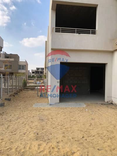 4 Bedroom Townhouse for Sale in 6th of October, Giza - WhatsApp Image 2025-09-20 at 1.02. 34 PM. jpeg