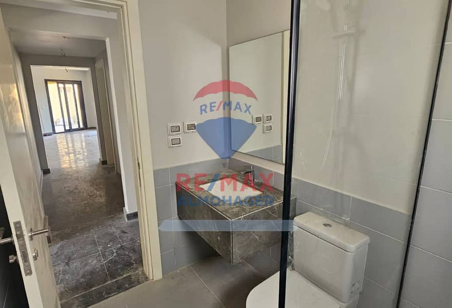 4 31400602-c5e5-4b22-bba3-7a29300cc5ad. jpg