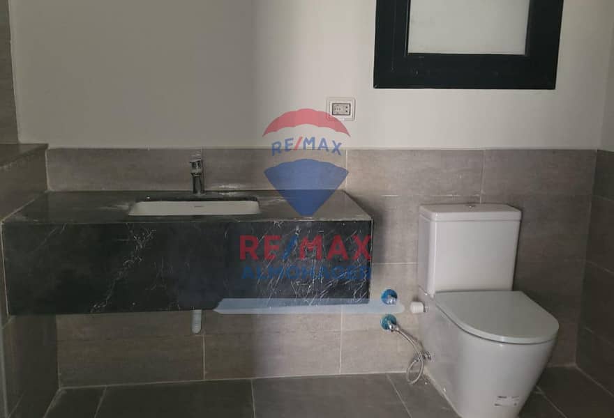 6 01c5ad64-25b0-498d-bcb4-19d738b09188. jpg