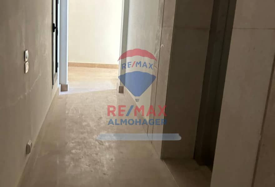 4 19e424c4-ac3a-45f6-ac04-396b897fc84b. jpg