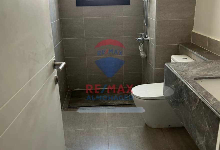 6 8d1a5398-31bd-4d52-b295-4a8b992ccdee. jpg