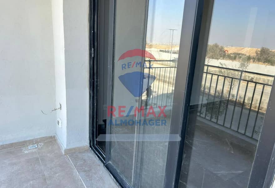 8 8b2605de-5bb2-4144-ab16-524b160a6bc0. jpg