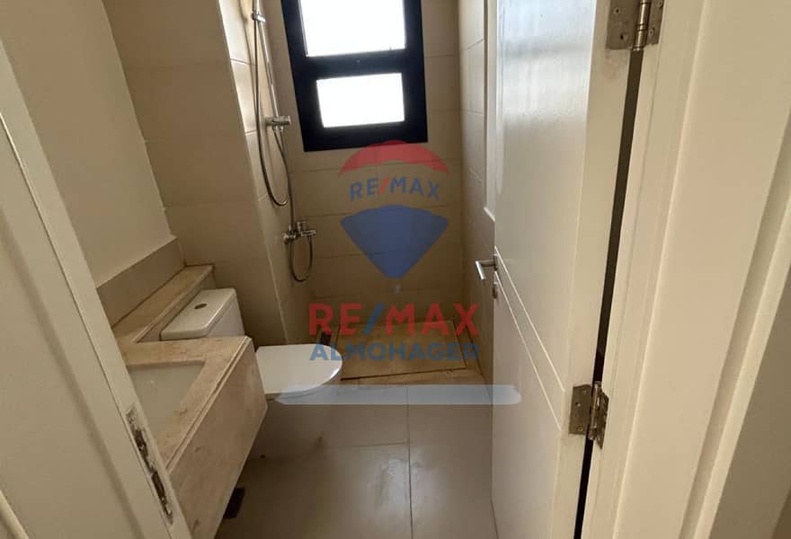 6 1d4cd84c-3b00-43fe-9c76-0ba30a09ca66. jpg