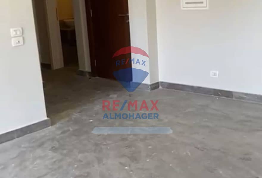 3 71107a7b-9754-4fac-8d22-f9ec507868df. jpg