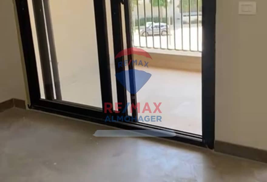 4 58ae8961-a36a-465a-b4ec-6e0920fb902b. jpg