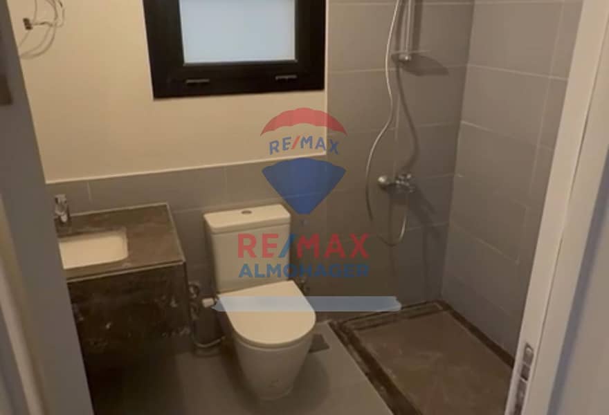 5 7a4d1c42-67e2-427b-b064-24ddce14ce75. jpg