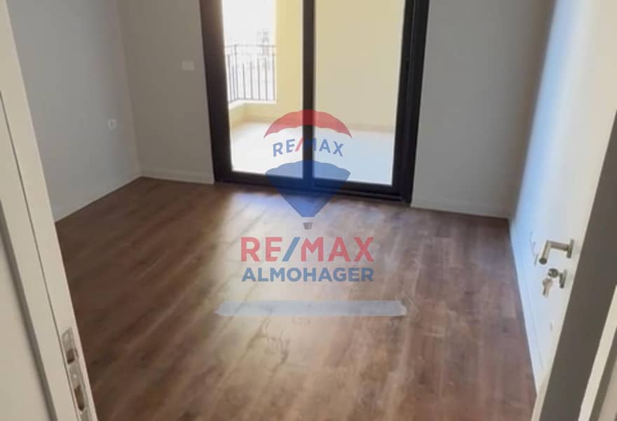 6 bdf1a14a-b958-4cd7-8878-136a3cd43166. jpg