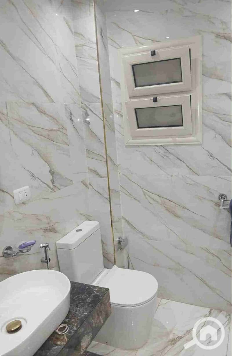 8 1000063545. jpg