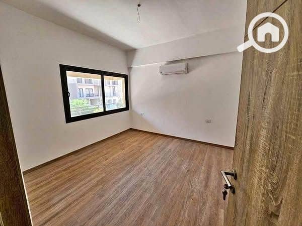 7 480251797_1321734542304063_7273577912772311095_n. jpg