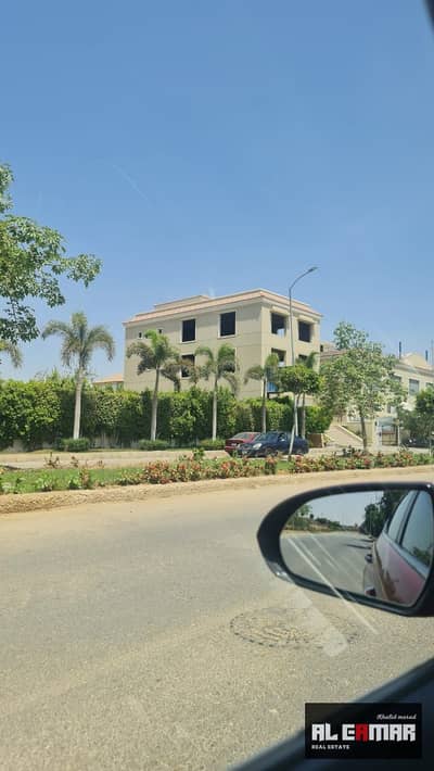 مجمع تجاري  للايجار في 6 أكتوبر، الجيزة - IMG-20250715-WA0009. jpg