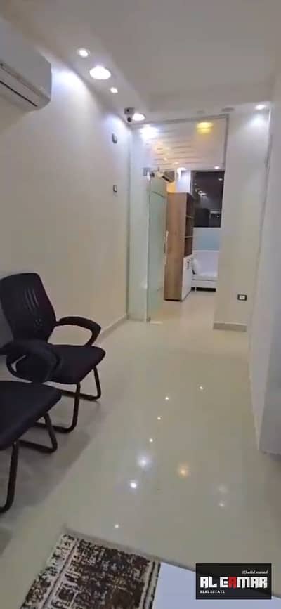 مکتب  للايجار في الشيخ زايد، الجيزة - IMG-20250916-WA0032. jpg