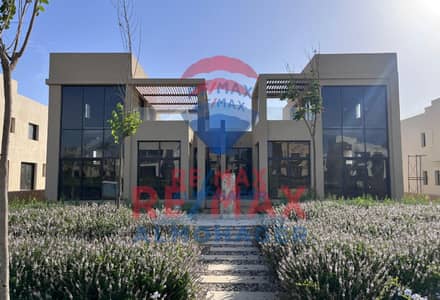 3 Bedroom Twin House for Sale in 6th of October, Giza - 552db8d3-942f-4fce-9d44-e2c2f7befc9d. jpg