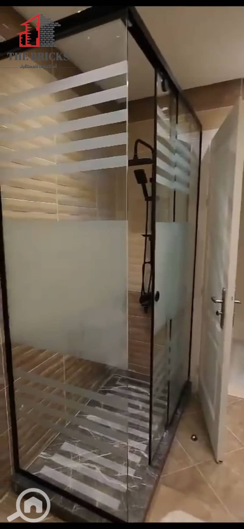 32 1000255703. jpg