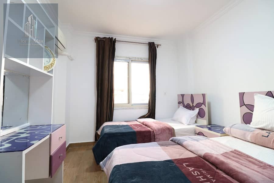 5 548981275_24376746828652675_8343984055983077528_n. jpg